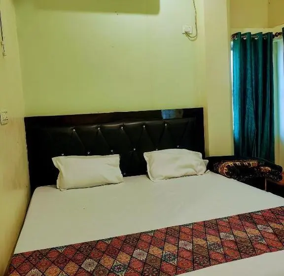 호텔 Av Priya Rajgir