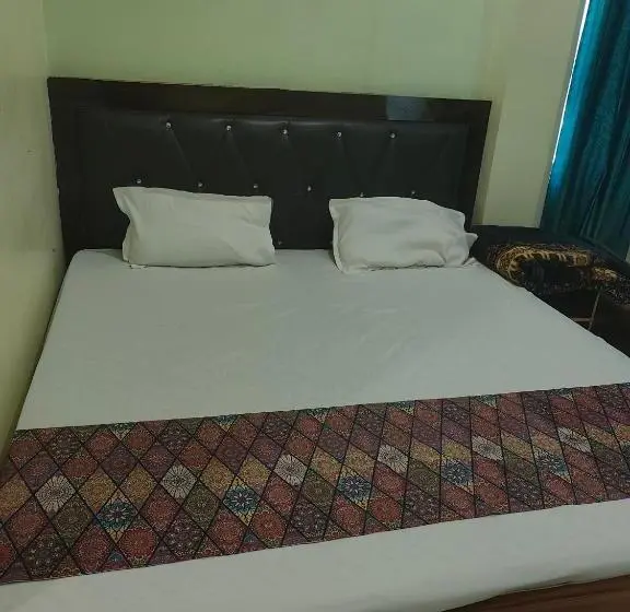 호텔 Av Priya Rajgir