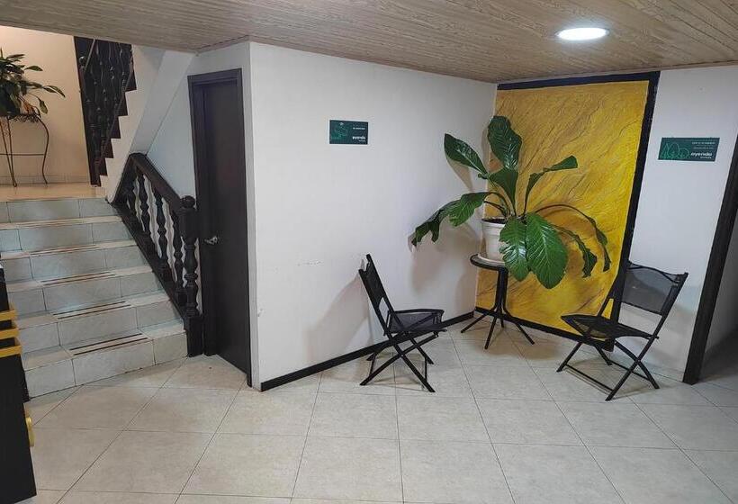 هتل Ayenda Gold House