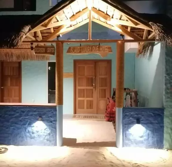Island Luxury Dive Hotel   Fulhadhoo