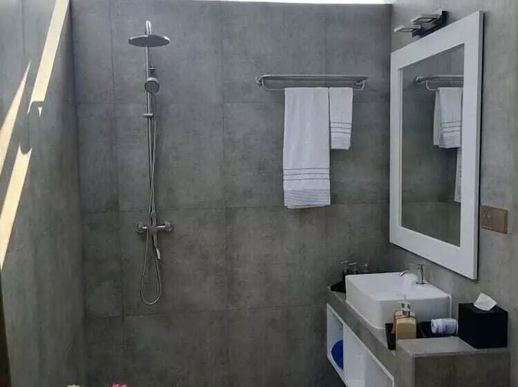 Island Luxury Dive Hotel   Fulhadhoo