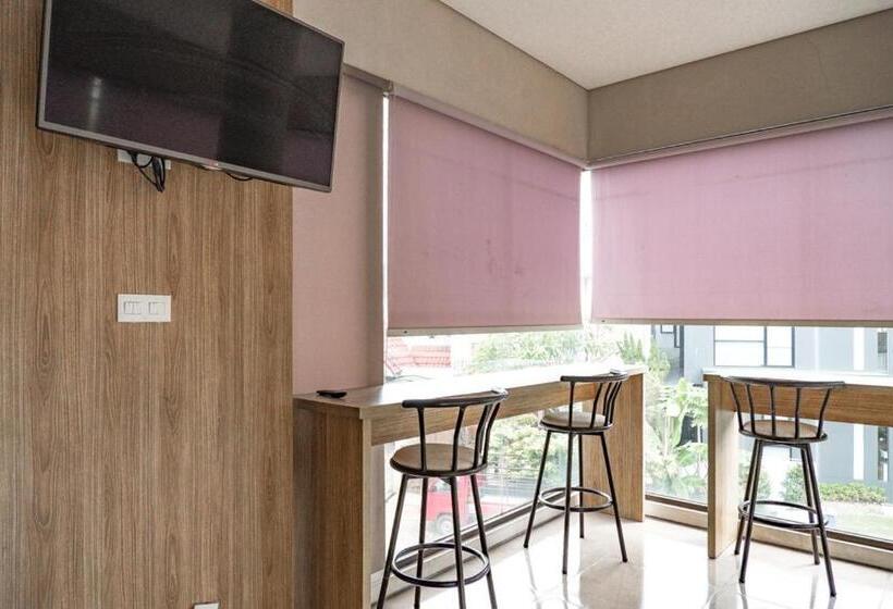 פנסיון 3j Living