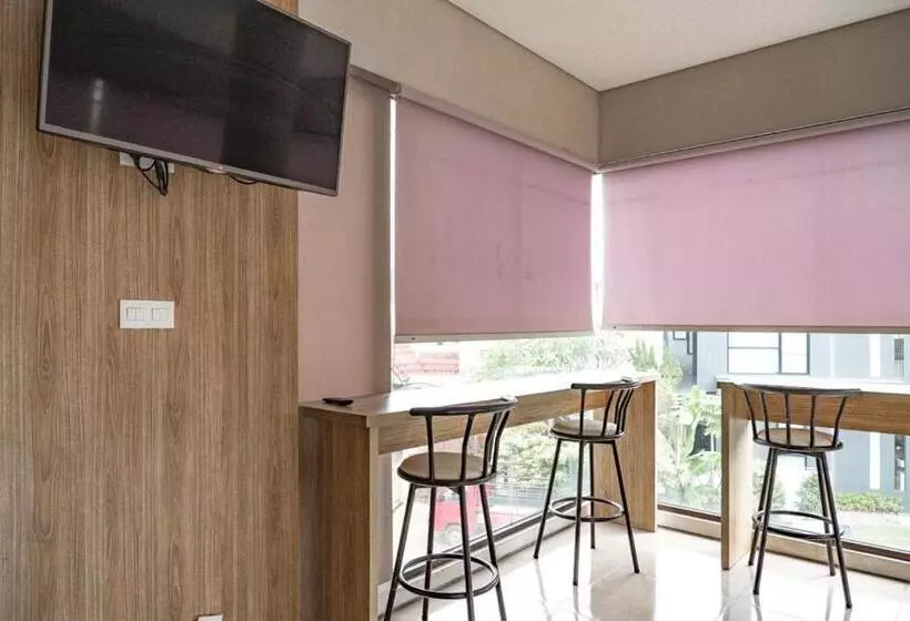 ペンション 3j Living