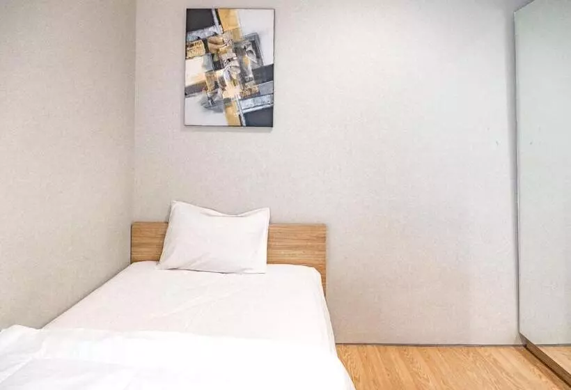 ペンション 3j Living