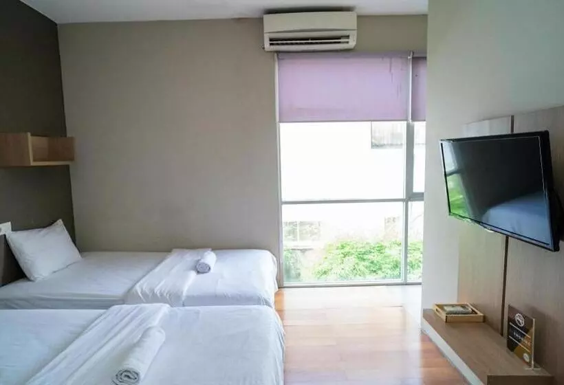 ペンション 3j Living