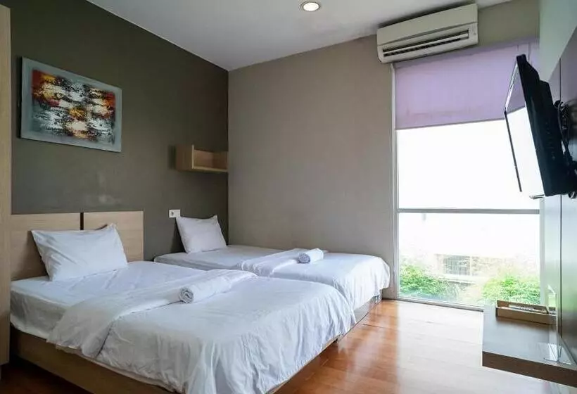 ペンション 3j Living