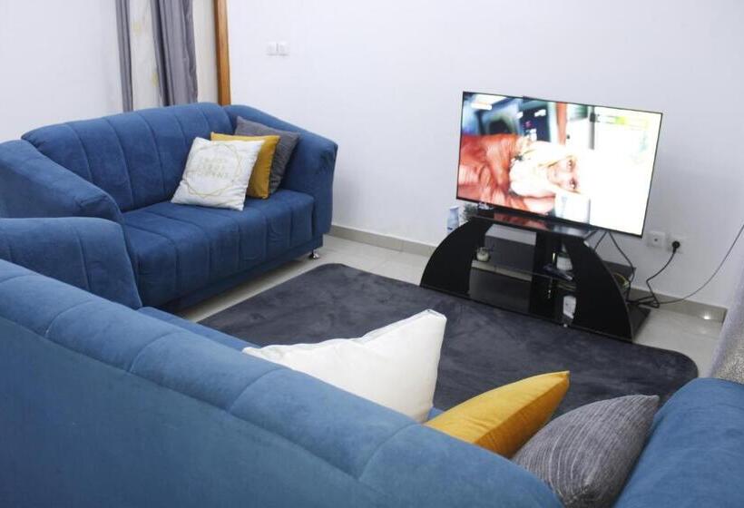 پانسیون We Are Out