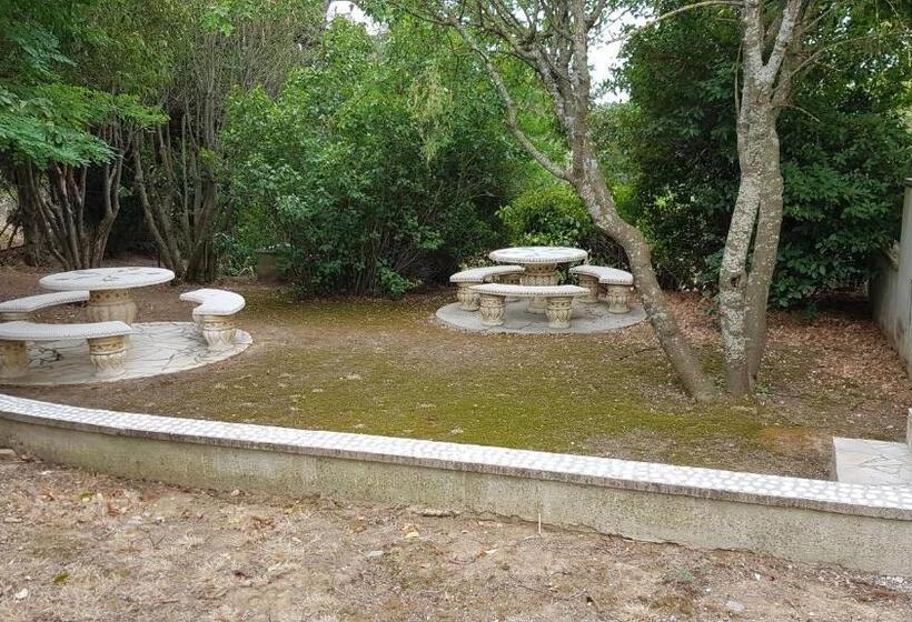 Pensionat Room In Guest Room   Le Havre Guest Room In The Heart Of The Vineyard