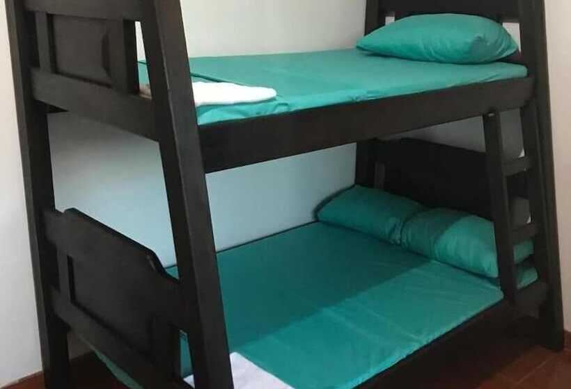 Herberge Sede Campestre Peña Negra