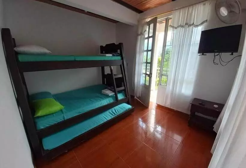 Retkeilymaja Sede Campestre Peña Negra