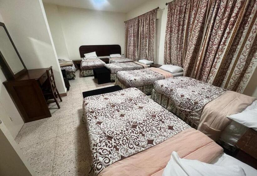 هاستل Student House