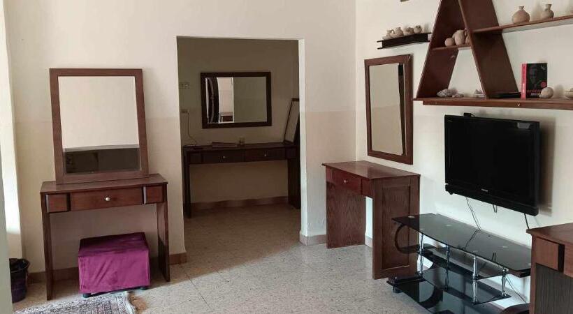 هاستل Student House