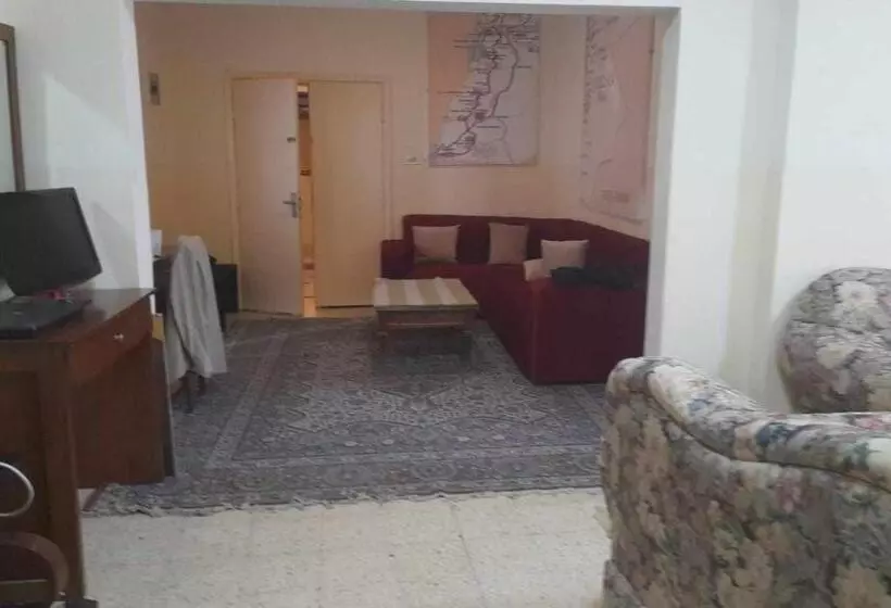 هاستل Student House