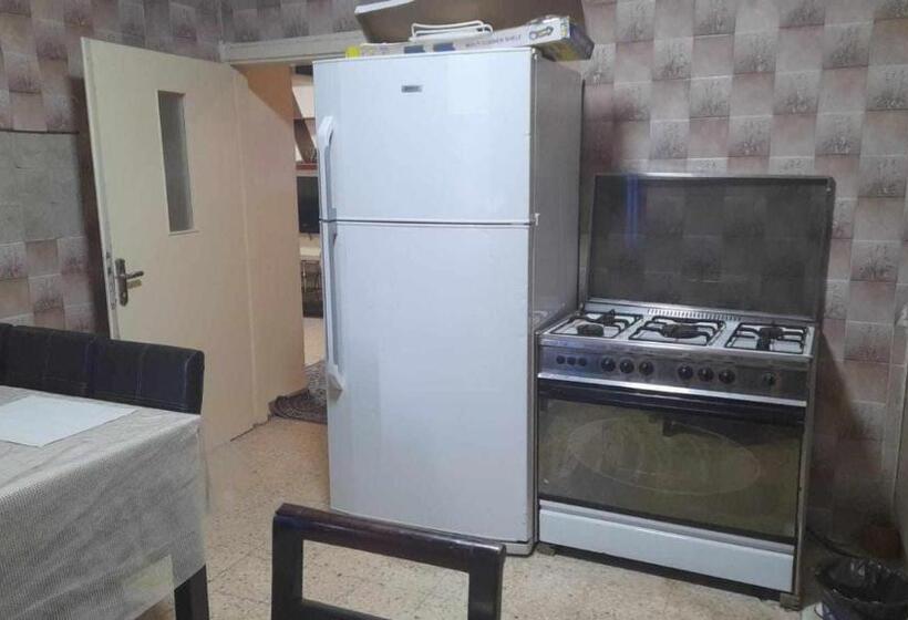 هاستل Student House