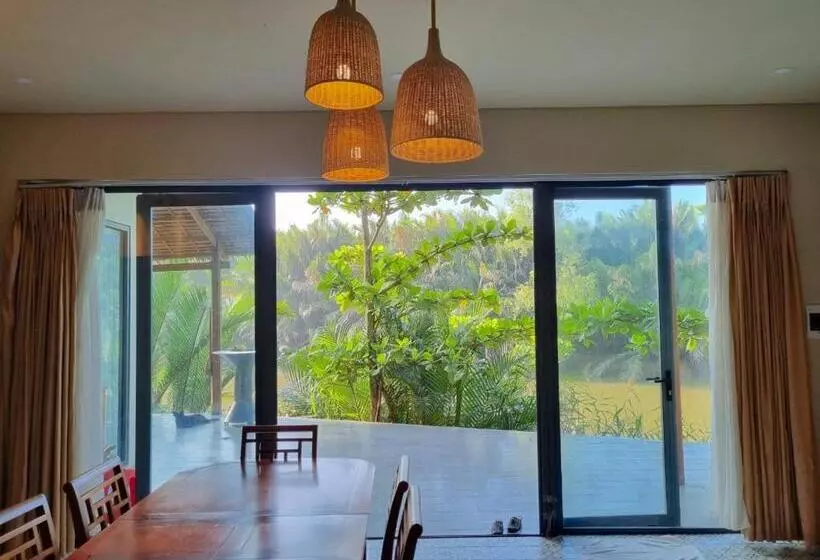تختخواب و صبحانه Comfy Riverside Mekong Homestay Ben Tre