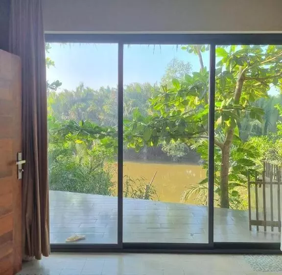 تختخواب و صبحانه Comfy Riverside Mekong Homestay Ben Tre