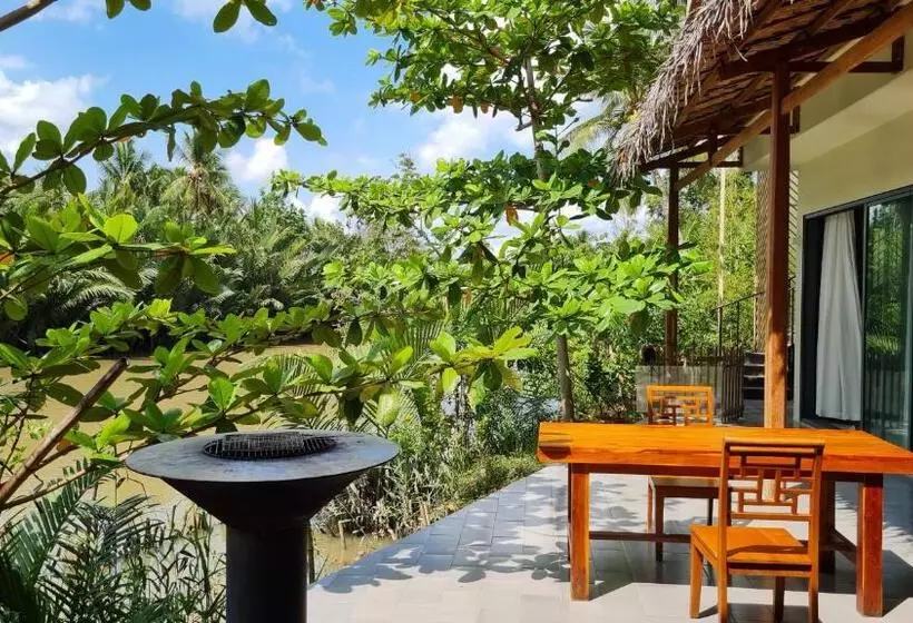 تختخواب و صبحانه Comfy Riverside Mekong Homestay Ben Tre