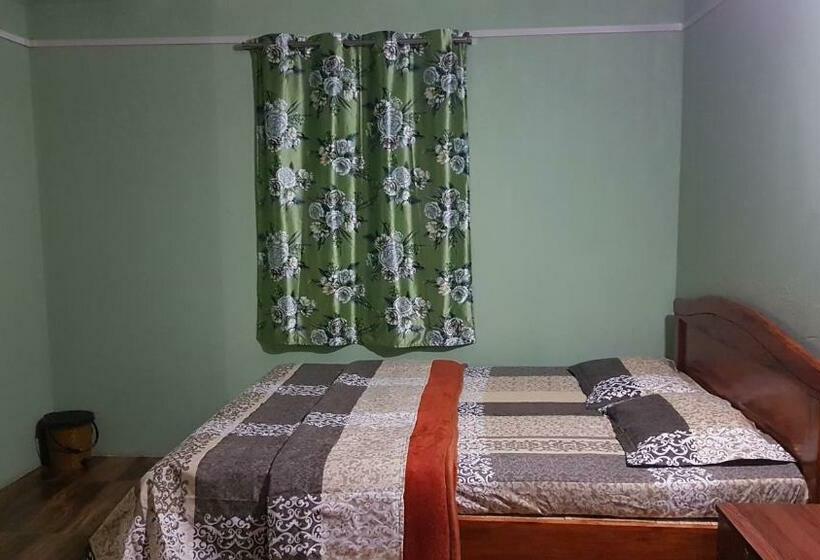 تختخواب و صبحانه Sara Grace Cottages Cherrapunji