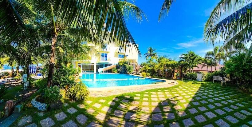 Crystal Shores Beach Resort Powered By Cocotel