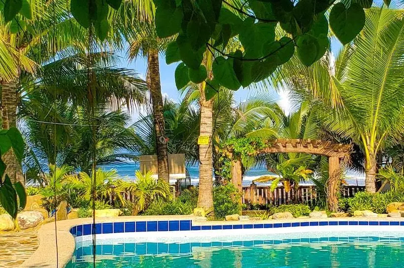 Crystal Shores Beach Resort Powered By Cocotel