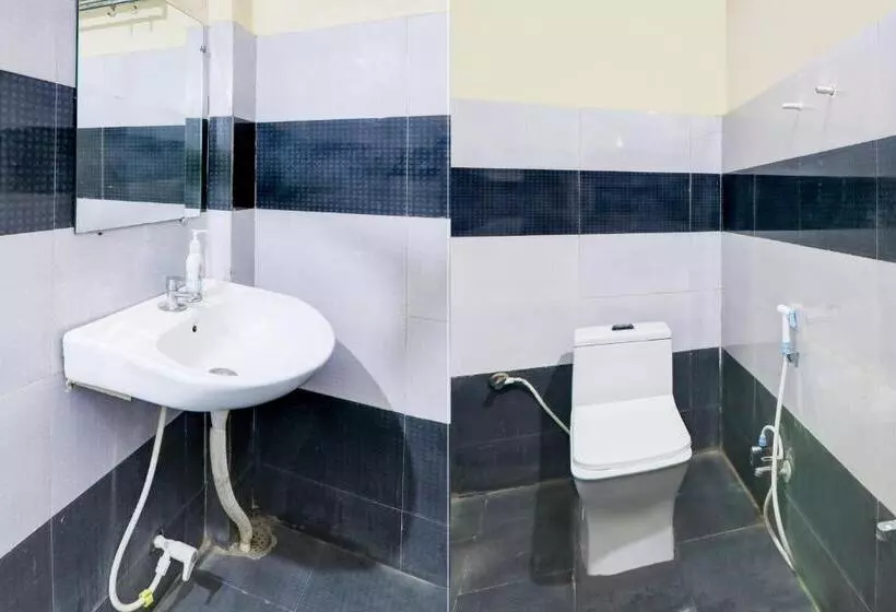 هتل Oyo Relax Inn