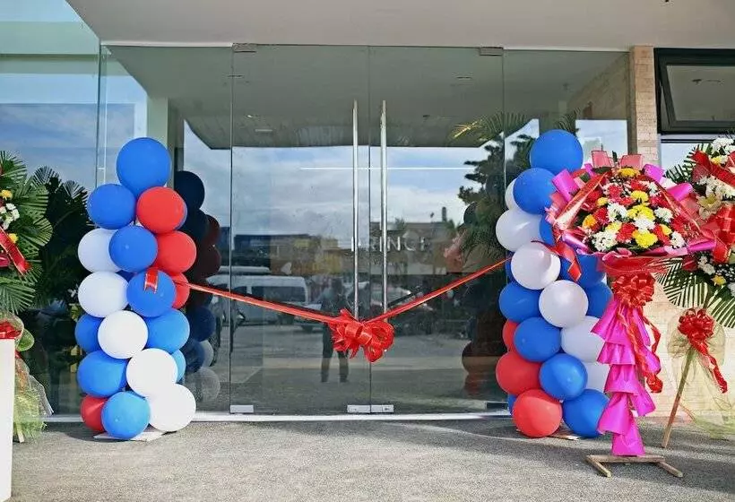 Hotelli Prince Express Inn