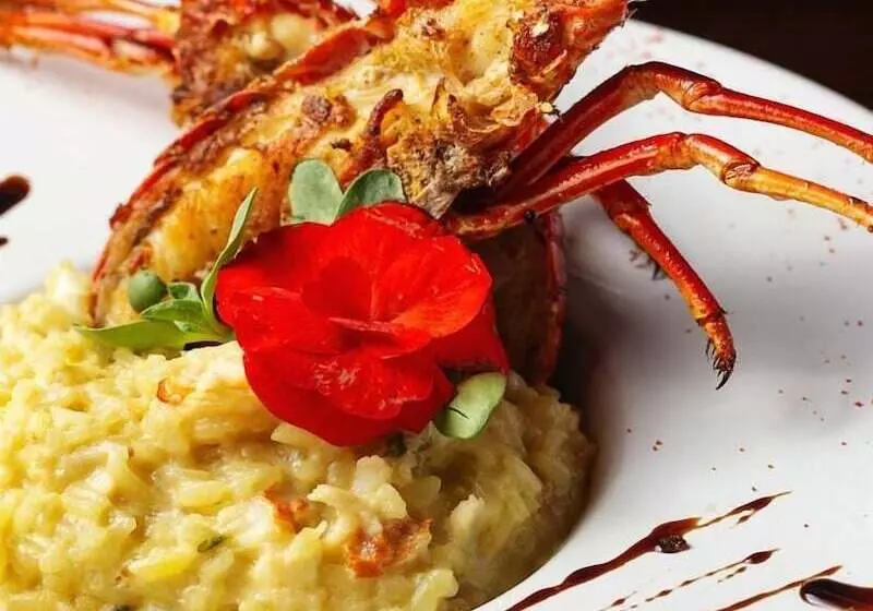 هتل Villa Salvador