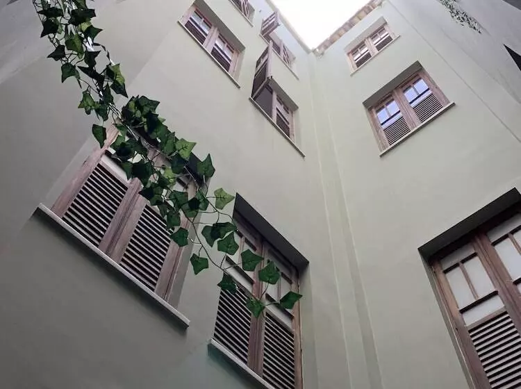 هتل Villa Salvador