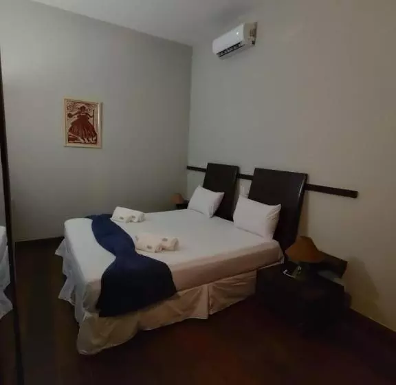 هتل Villa Salvador