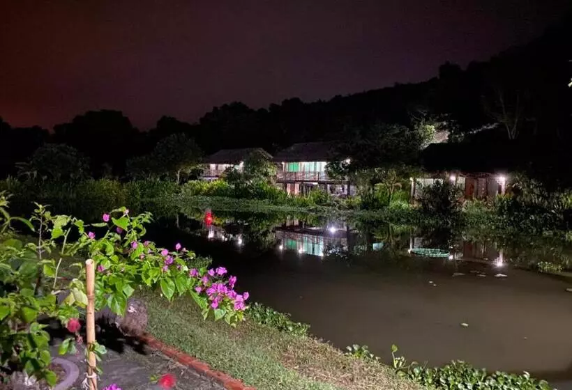 هتل Vita Garden Homestay