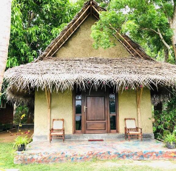 Resort Gagees Lake View Cabana