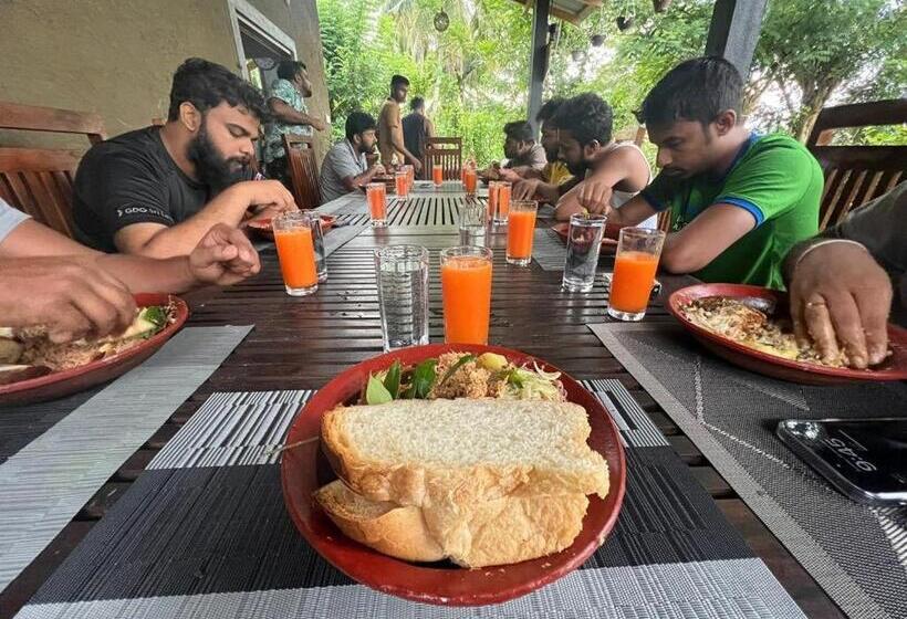 Resort Gagees Lake View Cabana