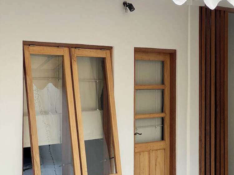 Roots Hotel Senggigi