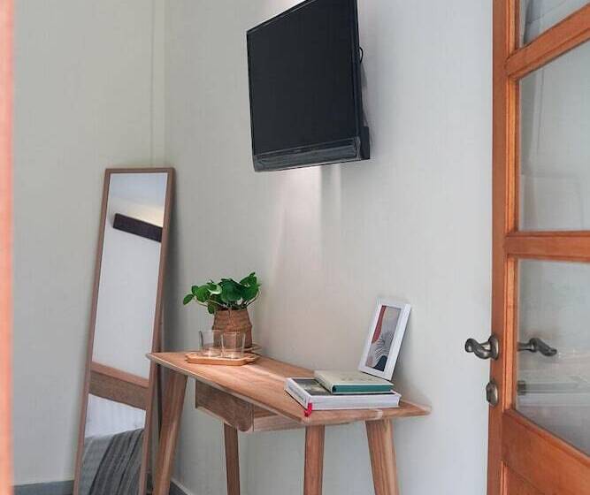 Roots Hotel Senggigi