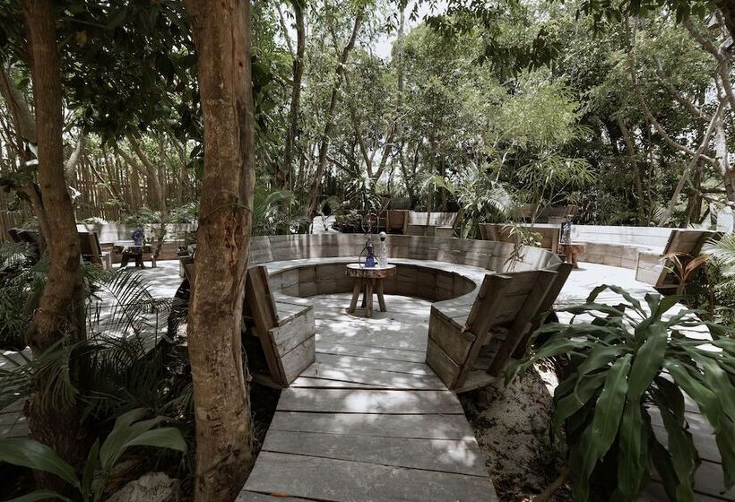 Cervecería Tulum Boutique Hotel & Beer Spa All Inclusive