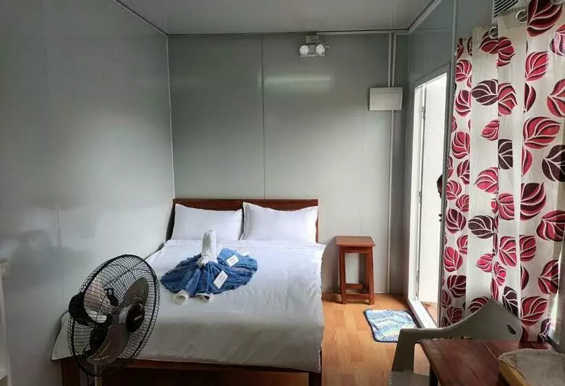 Retkeilymaja La Bella Swiss Inn