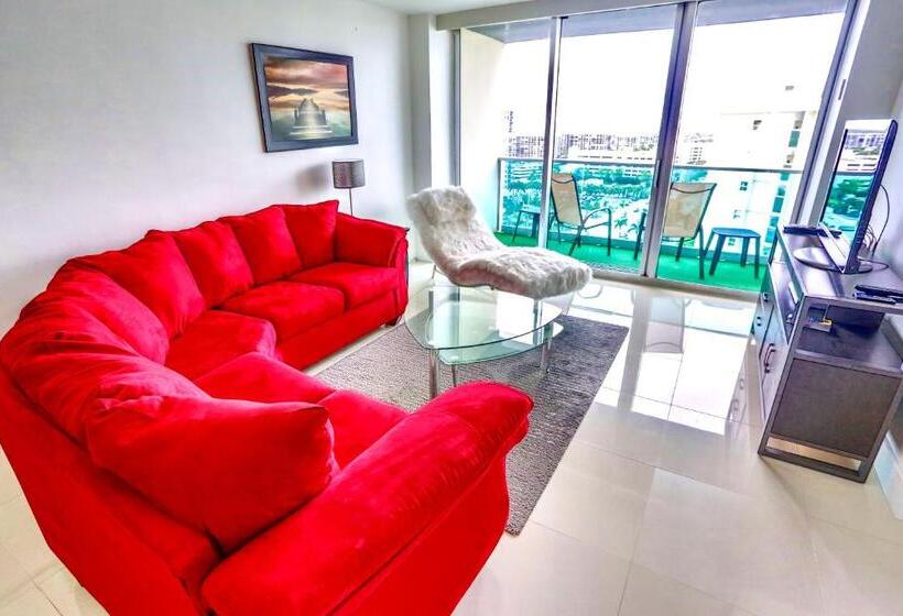 Beautiful Penthouse Condo With Stunning Views Of Both Ocean And City