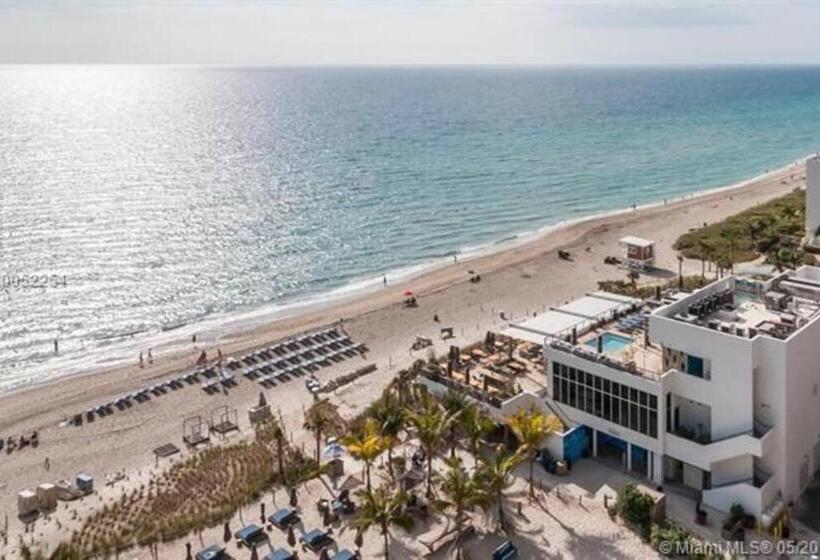 Beautiful Penthouse Condo With Stunning Views Of Both Ocean And City