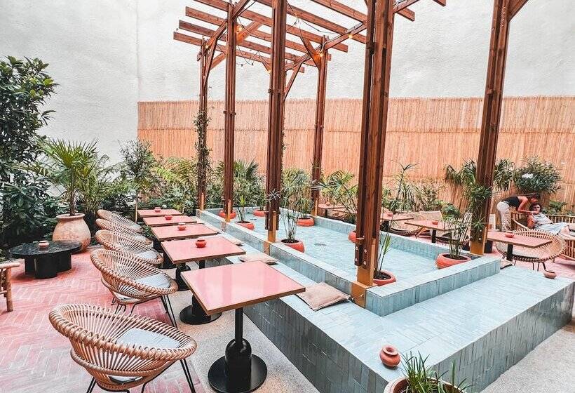 هتل Bloom House Hôtel & Spa