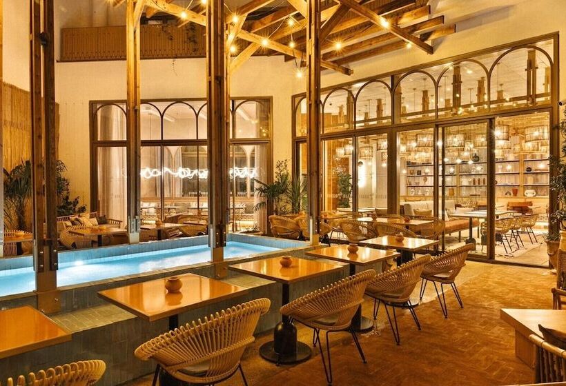 هتل Bloom House Hôtel & Spa