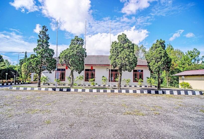 Hotel Capital O 92214 Beristera