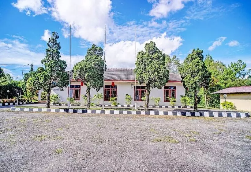 Hotelli Capital O 92214 Beristera