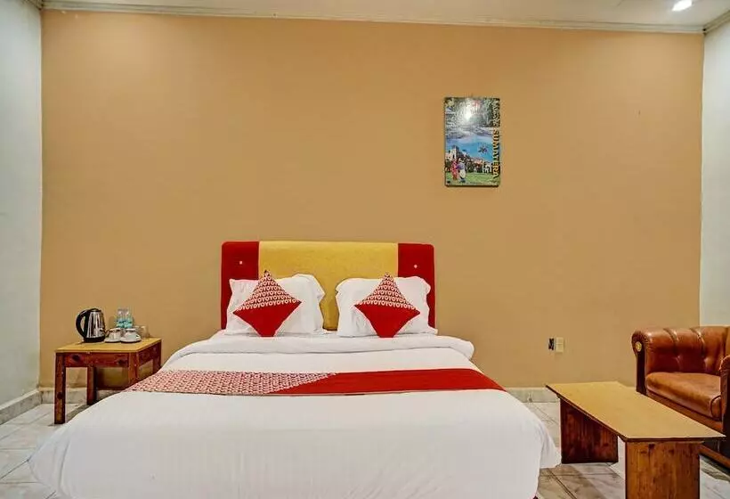 Hotelli Capital O 92214 Beristera