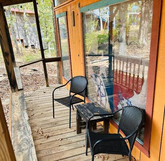 ペンション Acorn Hideaways Canton Cheerful Bluebonnet Suite Sleeps 5
