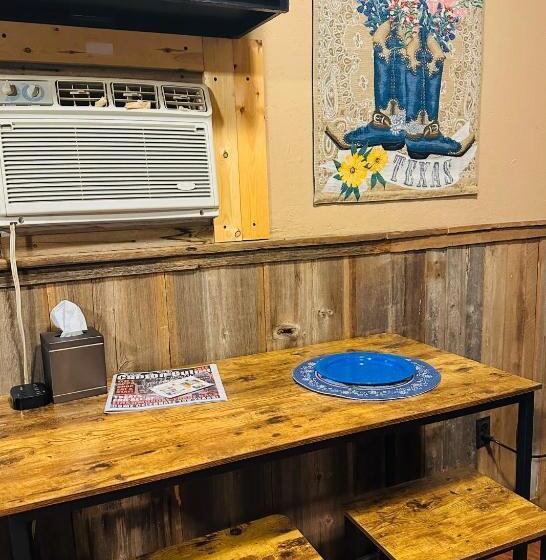 ペンション Acorn Hideaways Canton Cheerful Bluebonnet Suite Sleeps 5