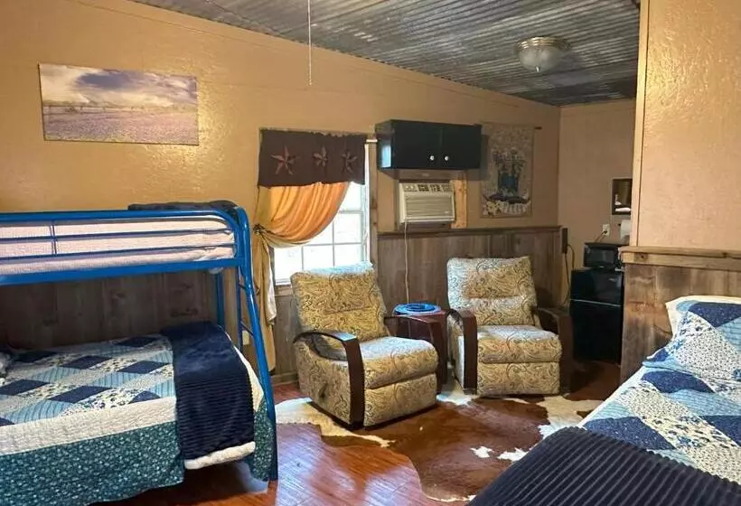 ペンション Acorn Hideaways Canton Cheerful Bluebonnet Suite Sleeps 5