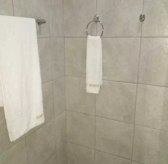 پانسیون Lalamnandzi 4 Guesthouse