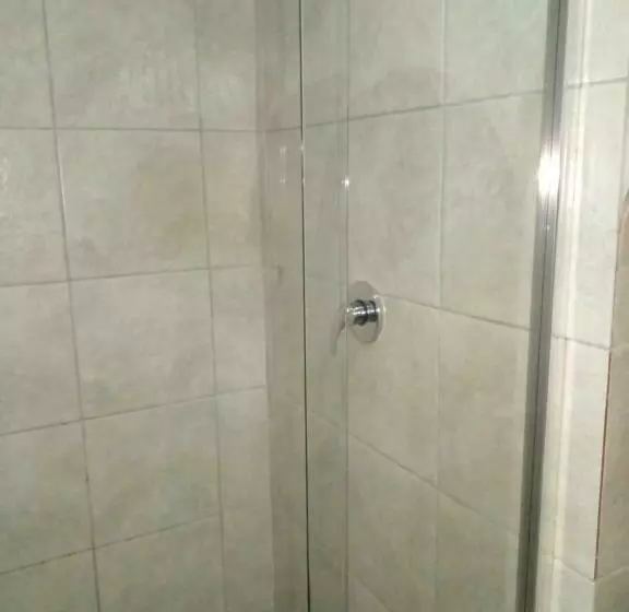 پانسیون Lalamnandzi 4 Guesthouse