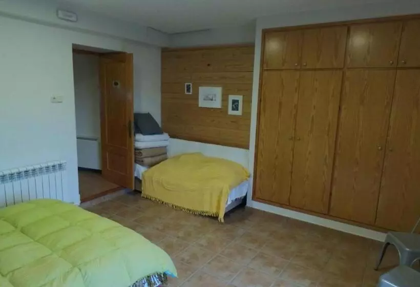 Castell De Ceuró. Hotel Rural