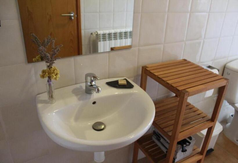 Castell De Ceuró. Hotel Rural